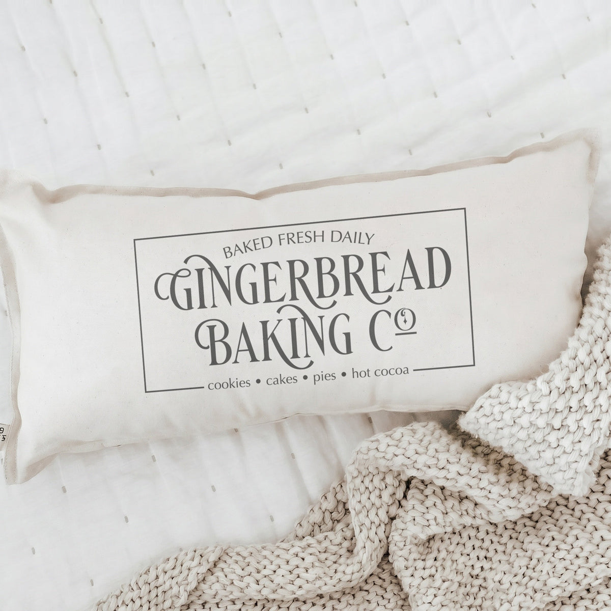 Lumbar Pillows - Gingerbread baking