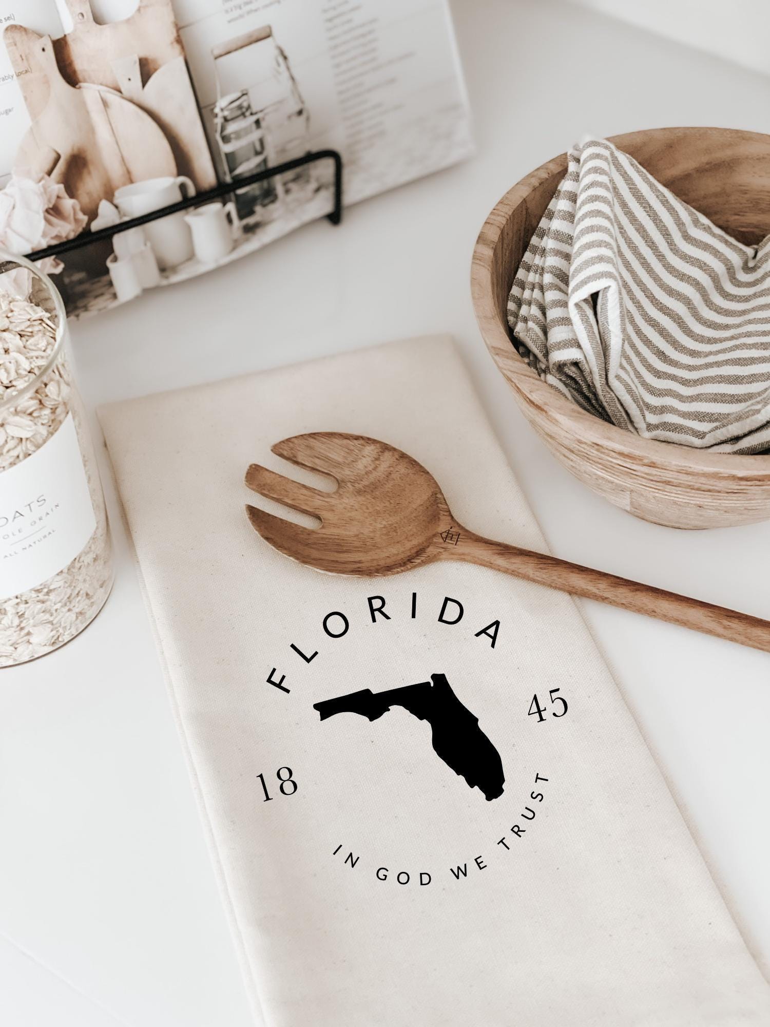 Kitchen Towel - Personalized State Slogan - housewarming gift, wedding favor, kitchen decor, anniversary present, calligraphy design