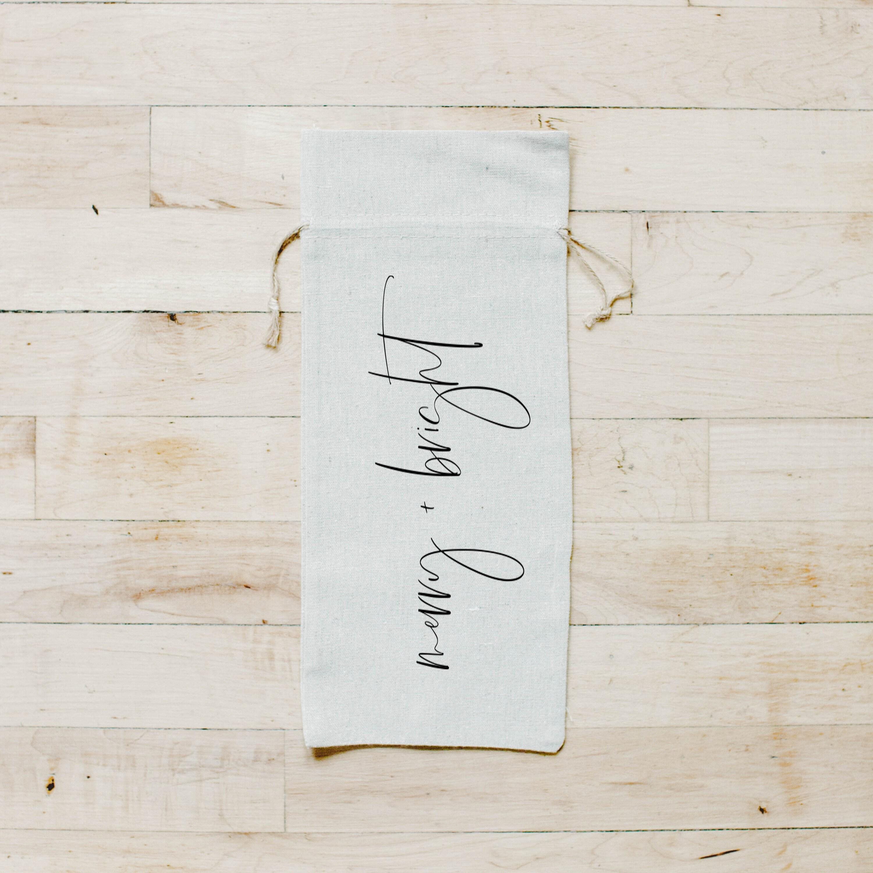 Christmas Wine Bag - Merry and Bright, hostess gift, wedding gift, Handmade in USA, Winter Decor, Gift, Present for Her, Seasonal Home Decor