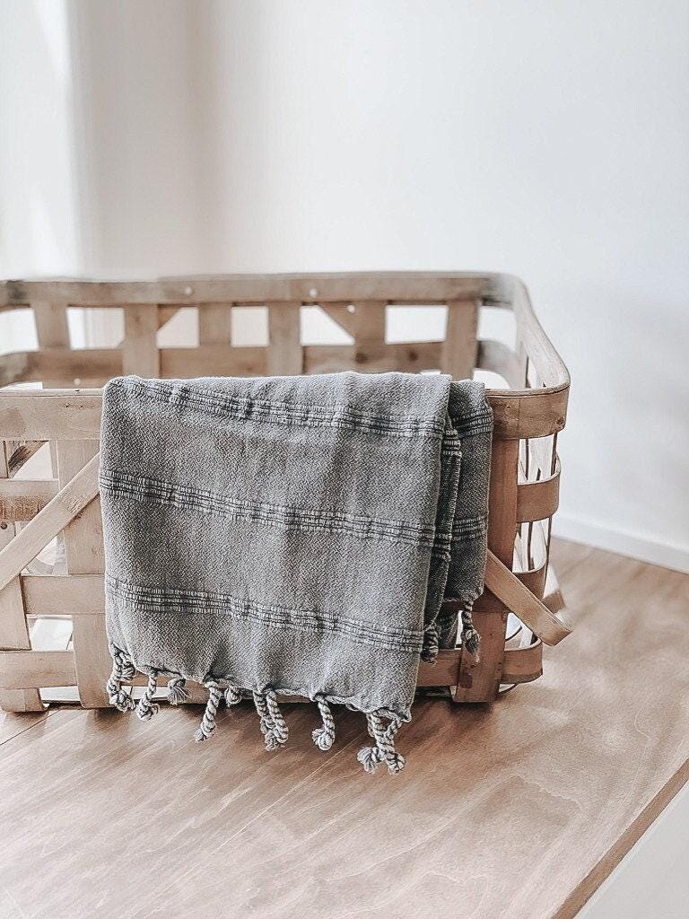 Textured Lines Kitchen Towel - housewarming gift, kitchen decor, cozy home, linen cotton towel