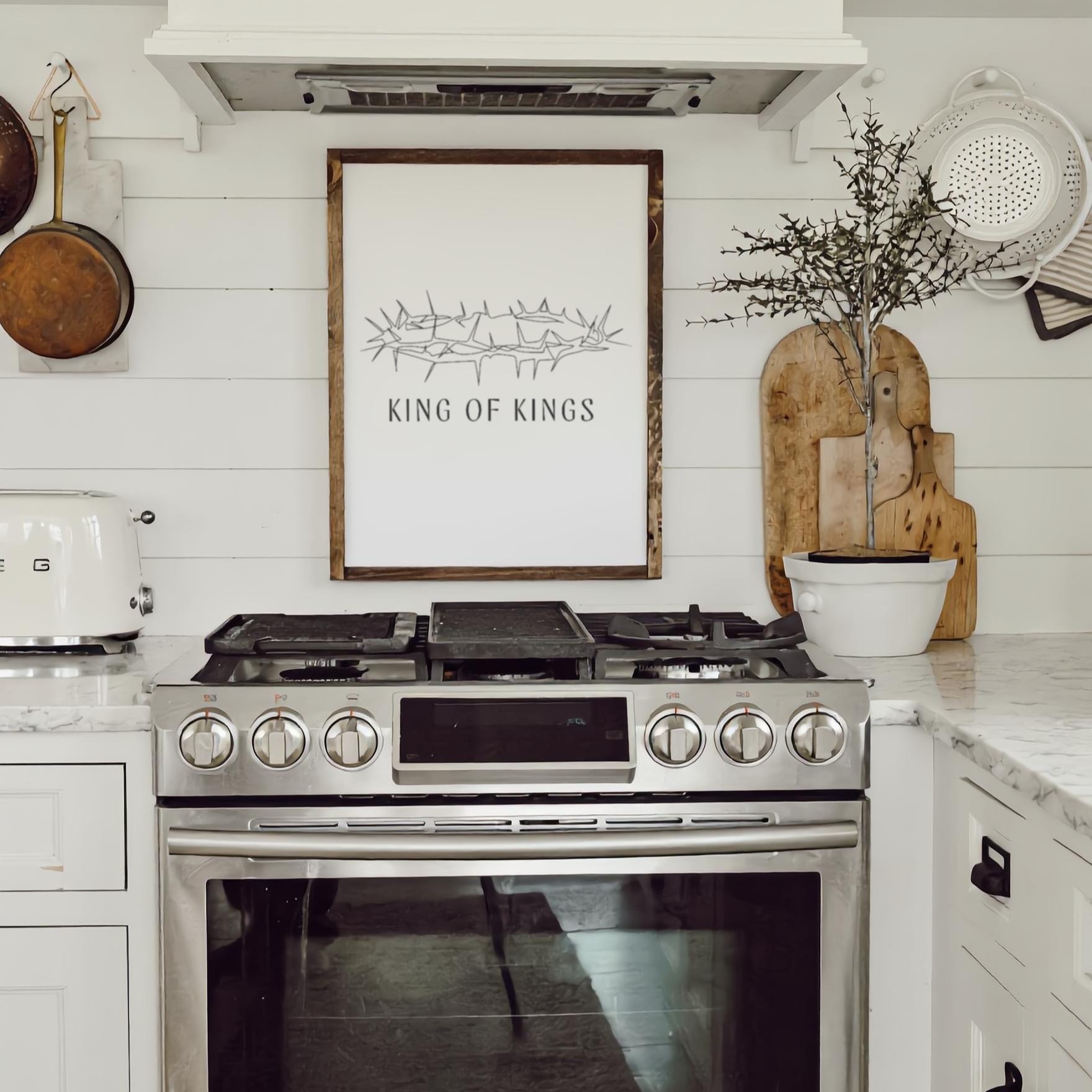 Wooden Frames - King of Kings